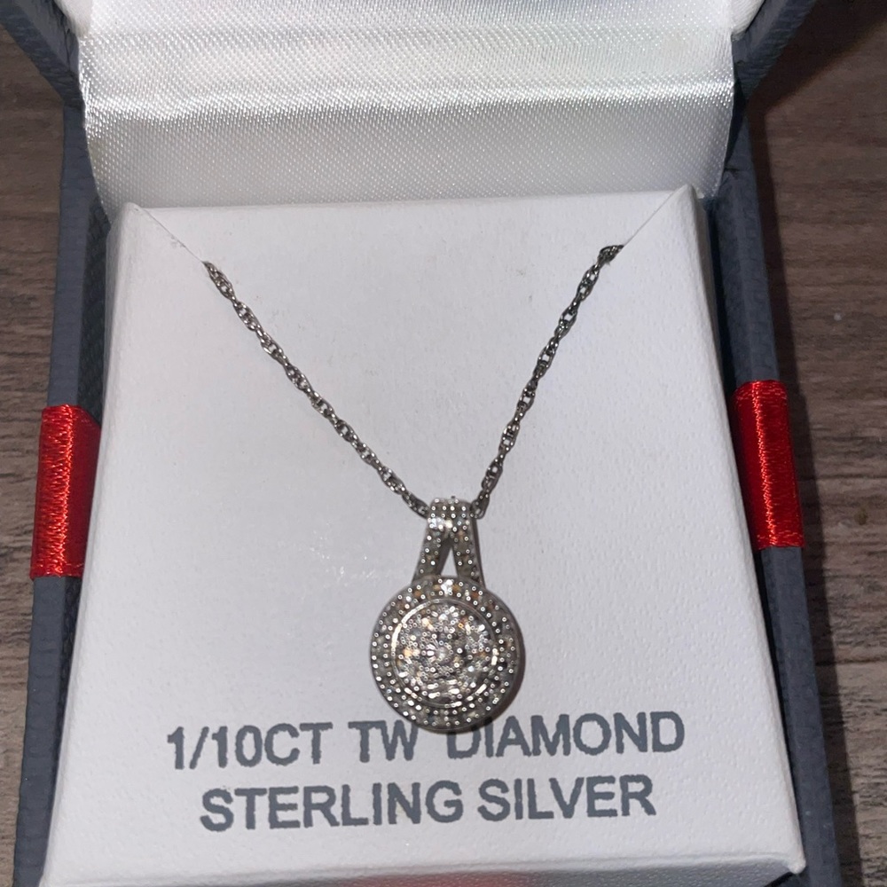 Diamond necklace